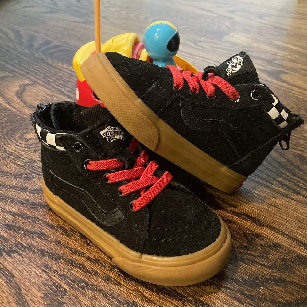 SZ 6 Toddler Boys Vans MTE SK8-Hi-Zip Boot Sneaker